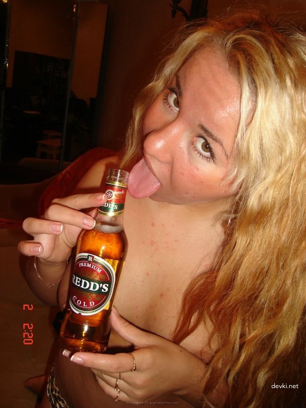 Drunk Girlfriend Returns from Club for Explicit Amateur Porn Shoot