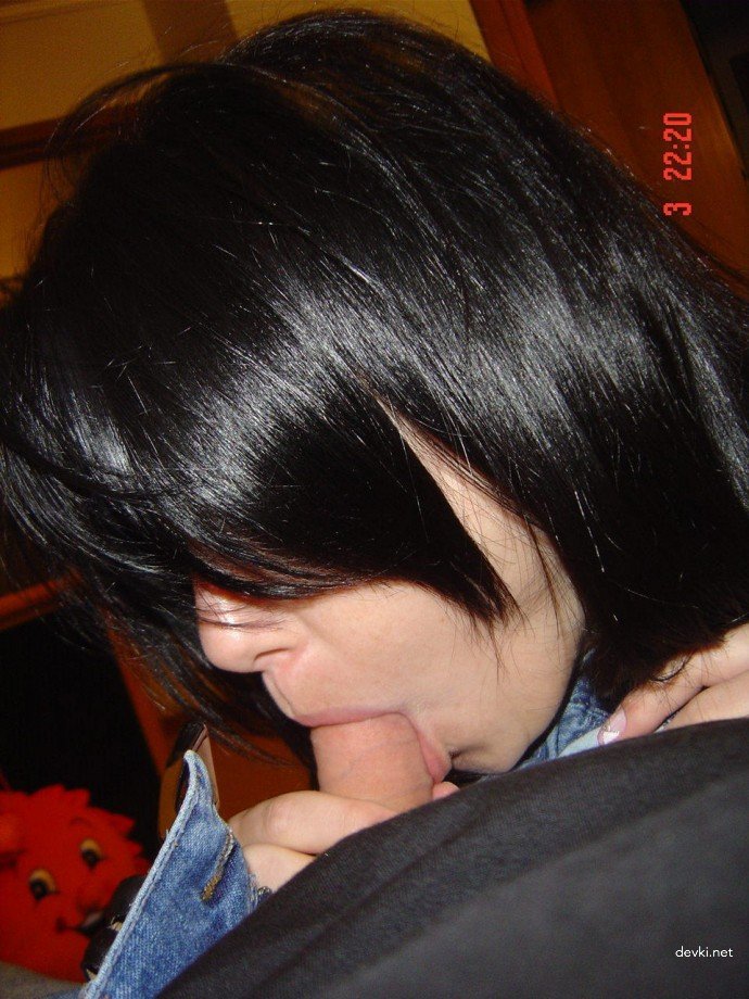 Amateur Housewife Porn Archive: Explicit Homemade XXX Photos