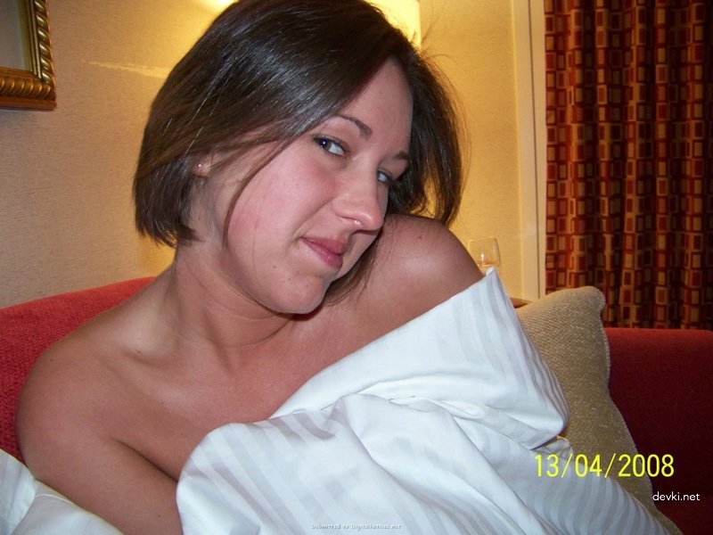 Unexpected Creampie in Girlfriend - Explicit Amateur Porn Photo