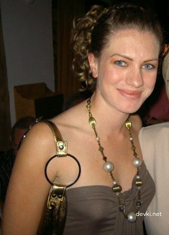 Sexy babe fucks herself with bottle - Amateur porn photo