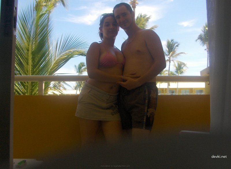 Sexy Amateur Girl Loves Hardcore Sex - Explicit Amateur Porn Photos