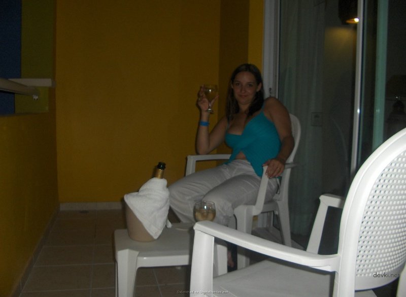 Sexy Amateur Girl Loves Hardcore Sex - Explicit Amateur Porn Photos