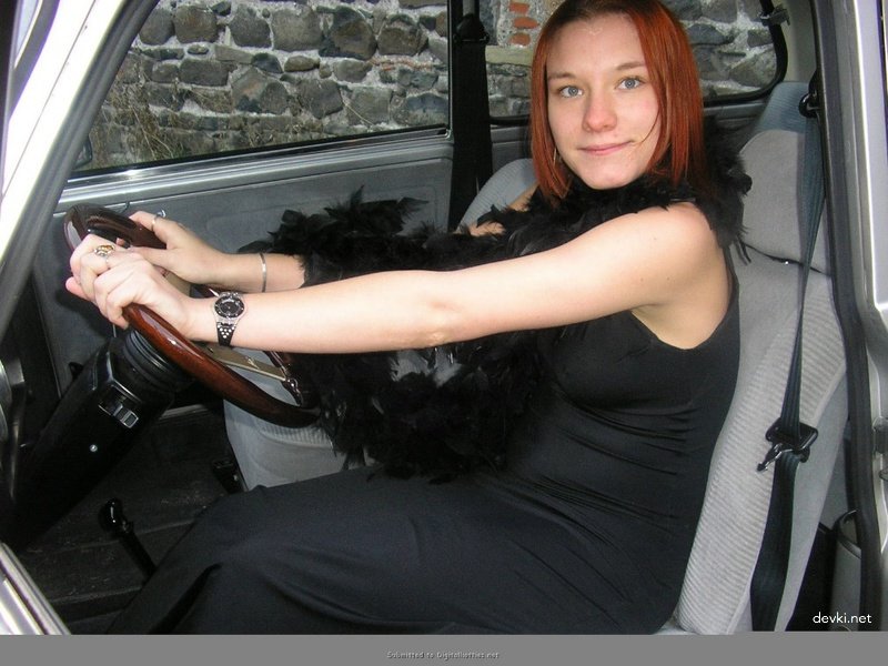 Redhead gets cum in mouth - Amateur porn photo shoot