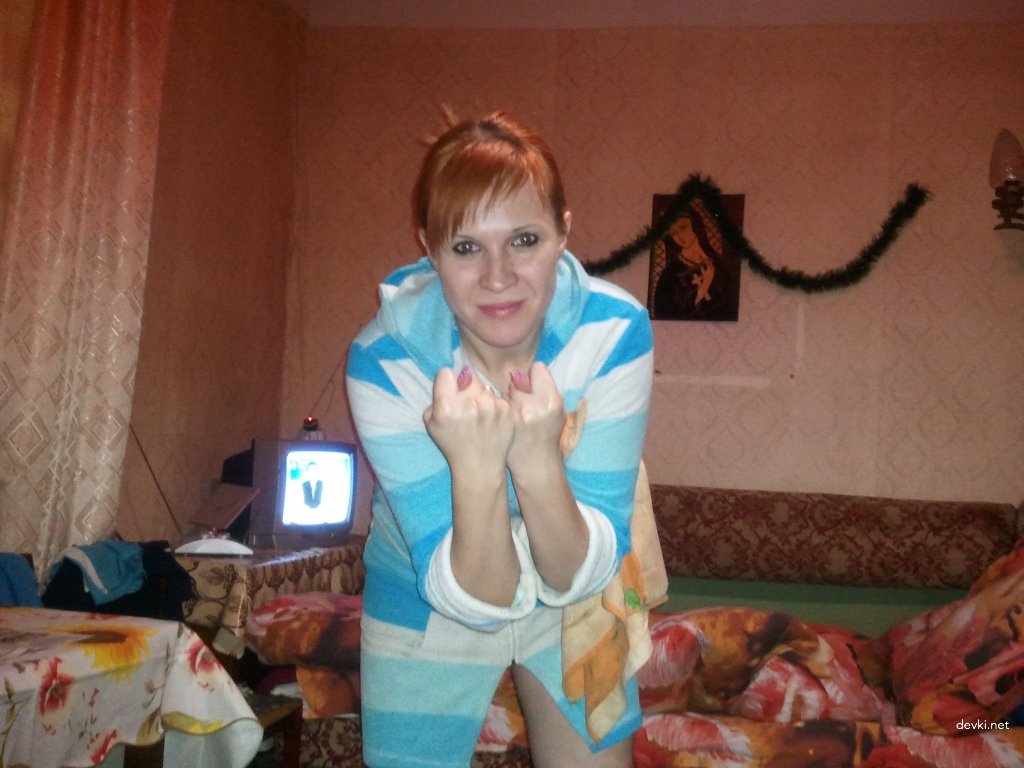 Amateur Porn Photos: Intimate Moments with Luba Lapshina from Ivanovo