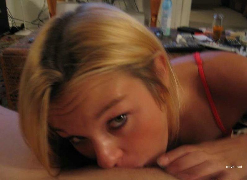 Deep Throat Amateur Porn Photos - Explicit Homemade Blowjob Pics