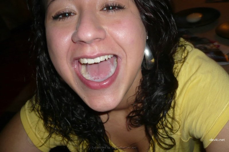 Amateur Porn: Giving Girlfriend Blowjob - Explicit Homemade XXX