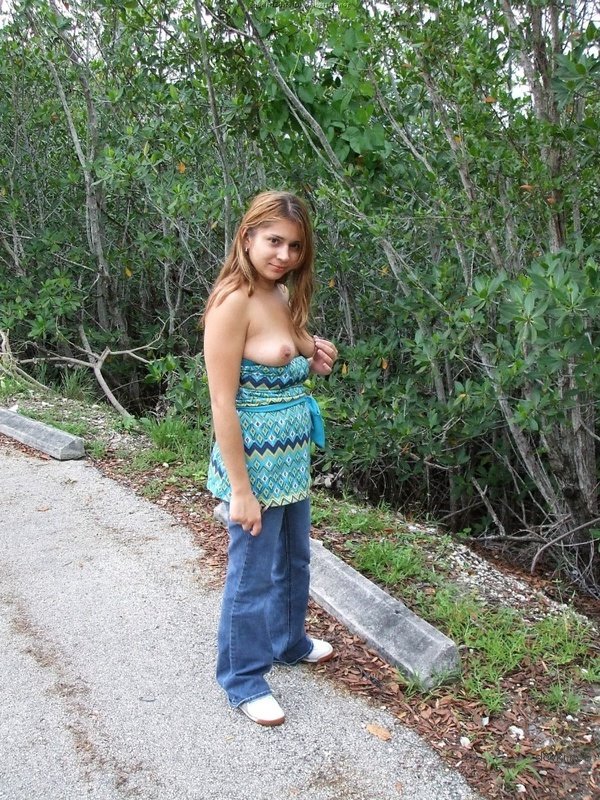 Hot Amateur Babe Seduced for Hardcore Sex Encounter