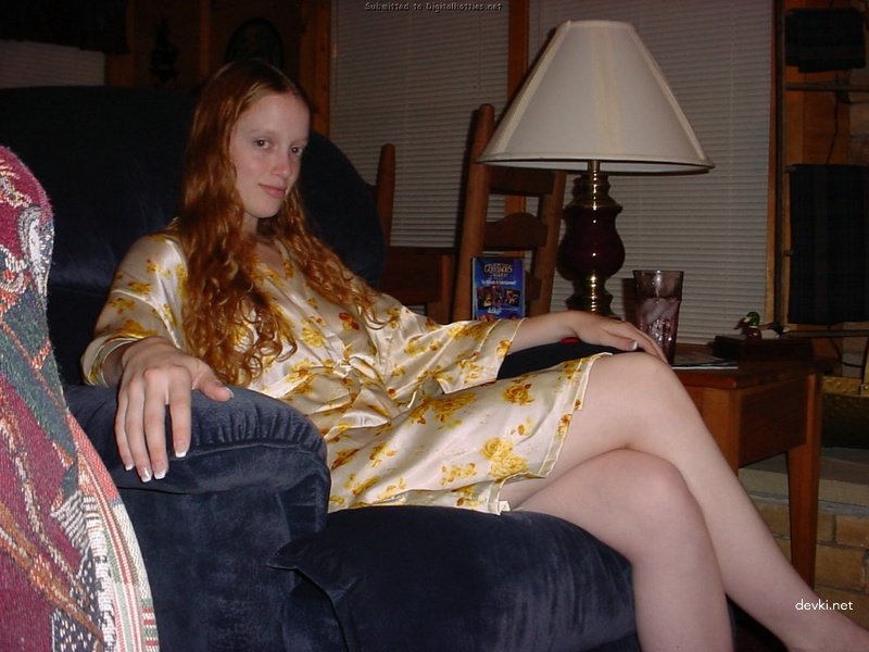 Amateur Guy Fucks Redhead Girlfriend - Explicit Homemade Porn