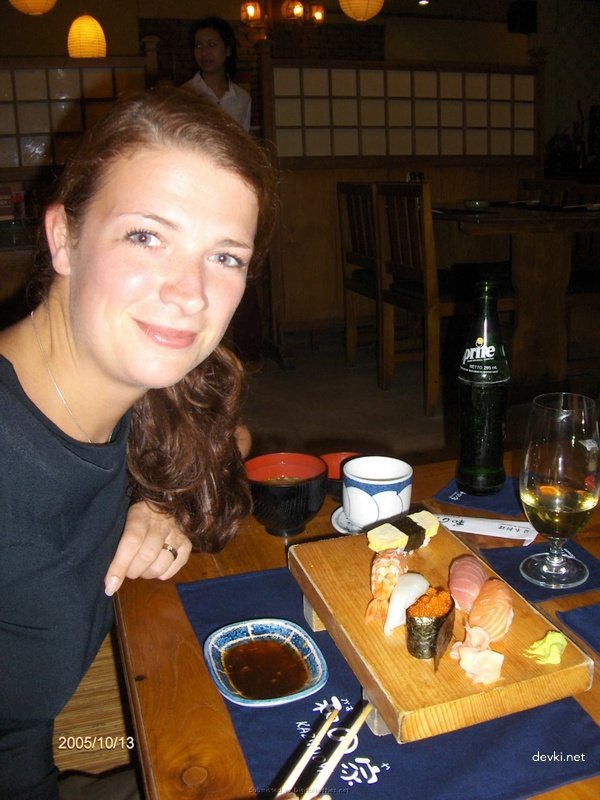 Explicit Amateur Porn Photos of Girl on Vacation: Intimate Beach Shots