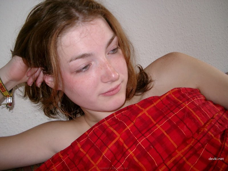 Hot Amateur Blowjob Before Bed - Explicit Homemade Porn Photo