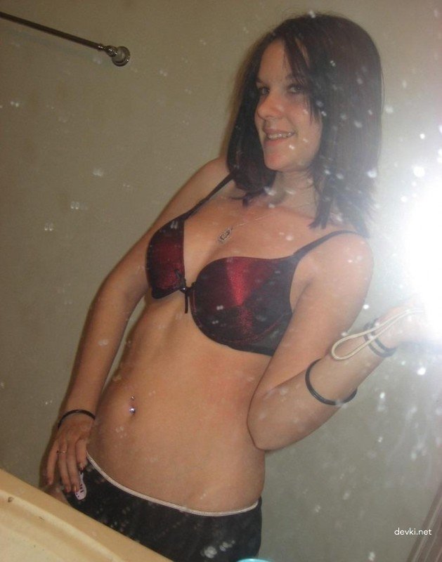 Kinky Wife Amateur Porn: Explicit Sex with a Deviant Wife