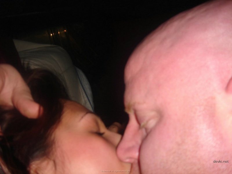 Wild Fun with Busty Babe: Explicit Amateur Porn Photos