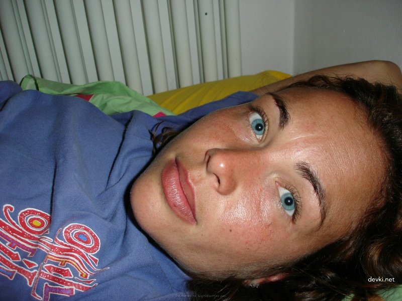 Intense Blowjob from Drunk College Girl: Explicit Amateur Porn Photo