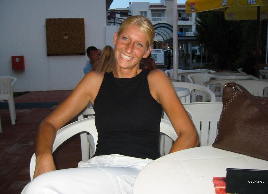 Naked Skinny Babe Sucks Cock - Amateur Porn Photo