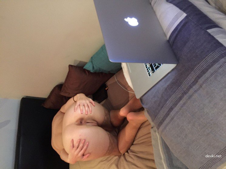 Explicit Amateur Masturbating Girl's Home Photos - Uncensored Self-Pleasure Images