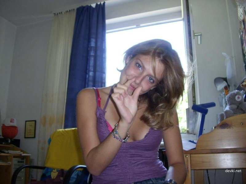 Blonde Babe Gives Sloppy Blowjob to Boyfriend - Explicit Amateur Porn Photo