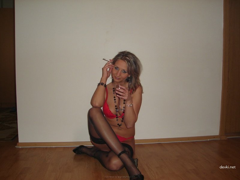 Hot babe fucks husband on top - Amateur porn photo