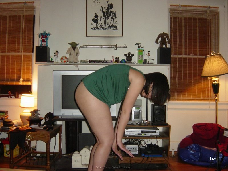 Kinky Latina Amateur Porn Pics - Explicit and Hardcore Content