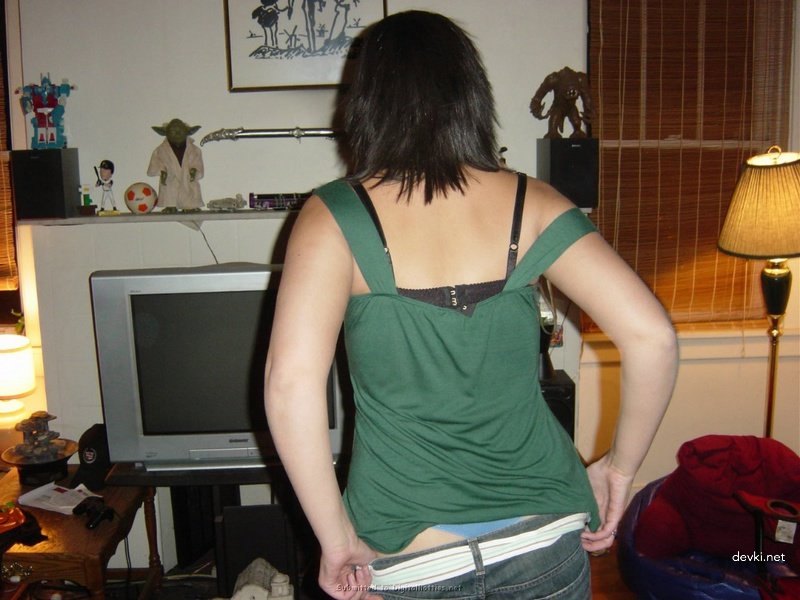 Kinky Latina Amateur Porn Pics - Explicit and Hardcore Content