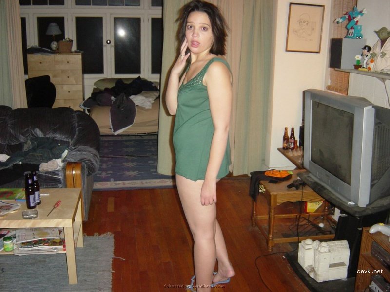 Kinky Latina Amateur Porn Pics - Explicit and Hardcore Content