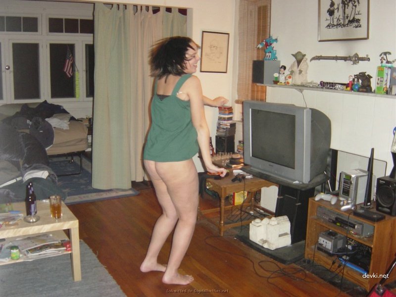 Kinky Latina Amateur Porn Pics - Explicit and Hardcore Content