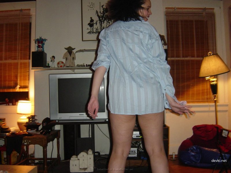 Kinky Latina Amateur Porn Pics - Explicit and Hardcore Content