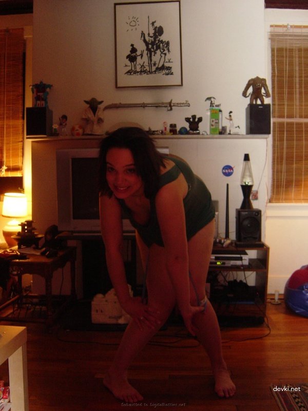 Kinky Latina Amateur Porn Pics - Explicit and Hardcore Content