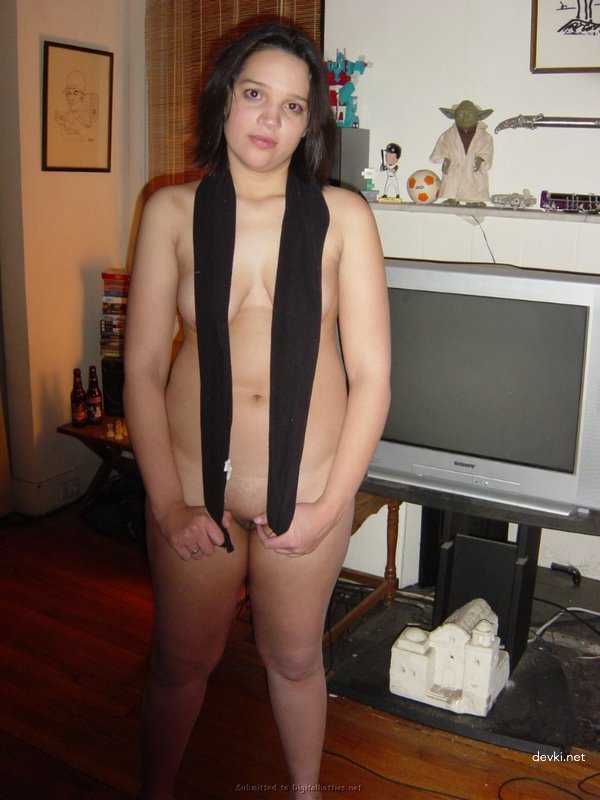 Kinky Latina Amateur Porn Pics - Explicit and Hardcore Content