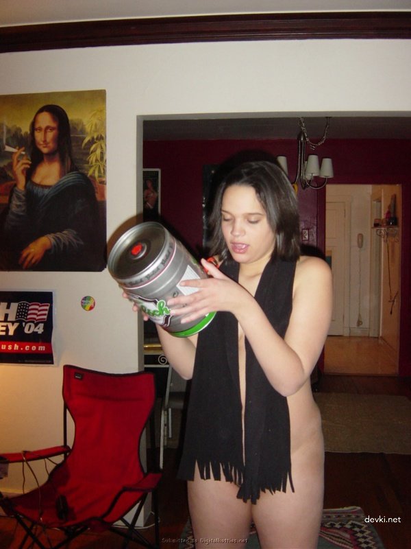 Kinky Latina Amateur Porn Pics - Explicit and Hardcore Content