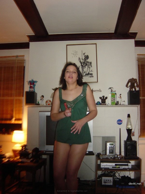 Kinky Latina Amateur Porn Pics - Explicit and Hardcore Content