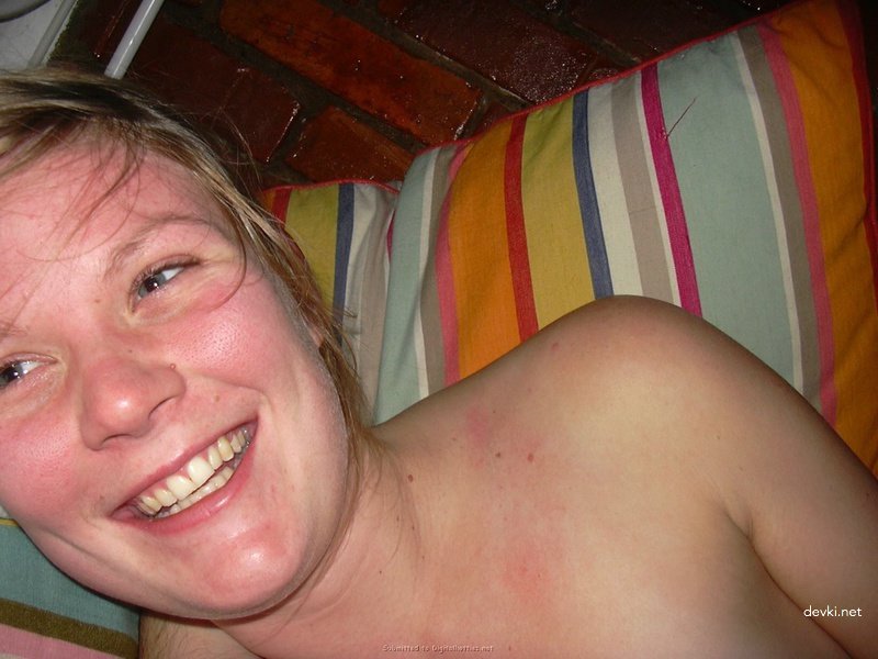 Intense Close-Up Blowjob Amateur Porn Scene - Explicit Oral Sex Shot