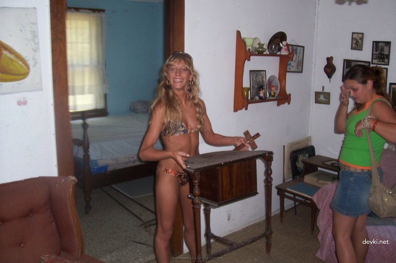 Amateur Slut Gets Turned On by Big Cock - Explicit Porn Photo