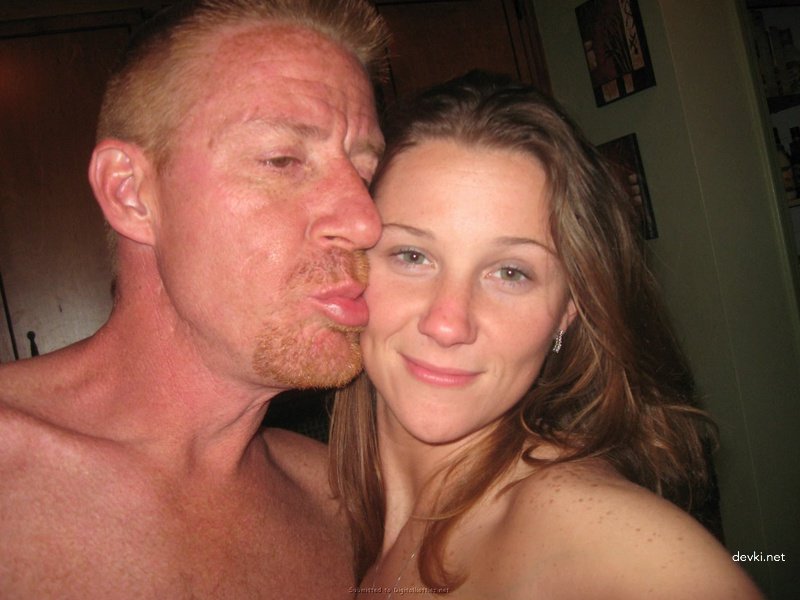 Old man fucks young amateur in explicit photo shoot