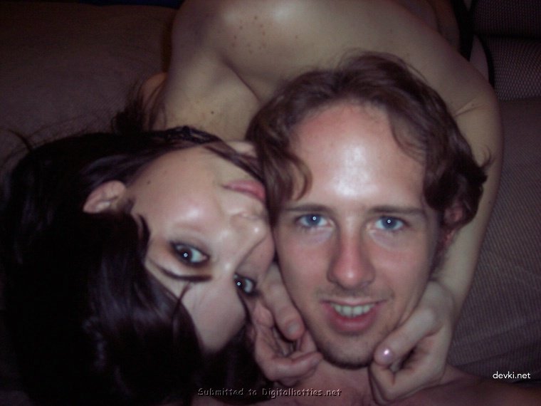 Sweet Evening Amateur Porn: Hot and Explicit Photo Session