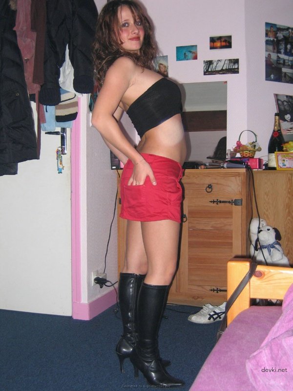 Drunk Wife Fucked: Amateur Porn Photo of Hardcore Sex