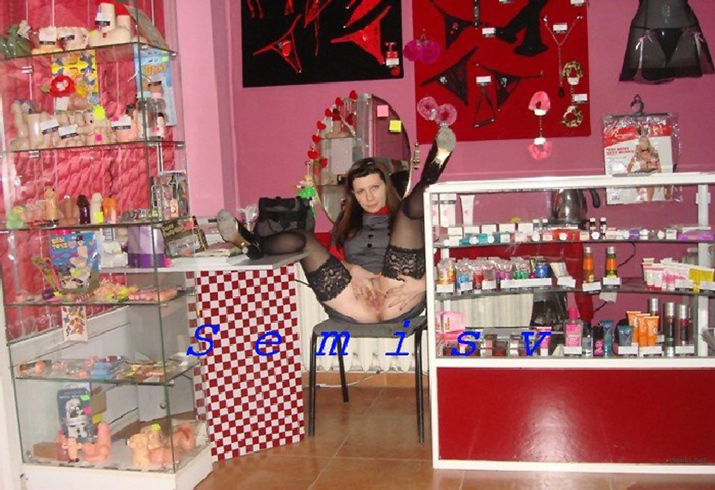 Hotwife Sex Slave: Amateur Porn Photos of Wife in BDSM Action