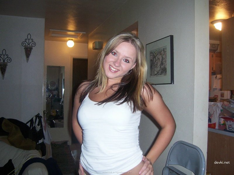 Blowjob and Facial Cumshot - Amateur Porn Photo