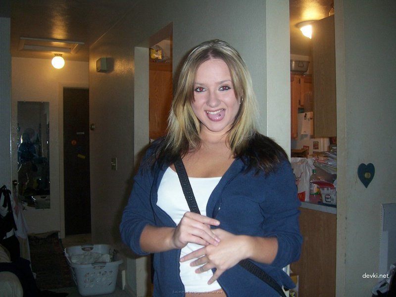 Blowjob and Facial Cumshot - Amateur Porn Photo