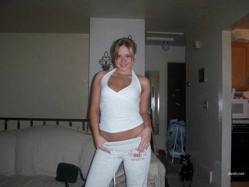 Blowjob and Facial Cumshot - Amateur Porn Photo