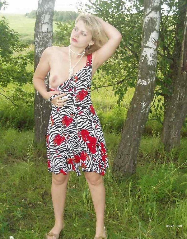 Hot Amateur Girl Porn Photos - Explicit Amateur Teen Nudes