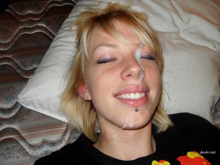 Hot Young Girls' Homemade Cumshots: Explicit Amateur Porn Photos