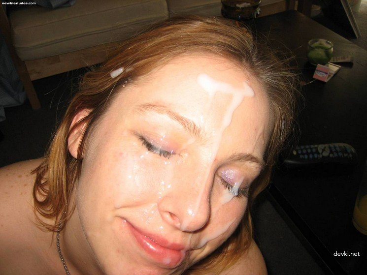 Hot Young Girls' Homemade Cumshots: Explicit Amateur Porn Photos