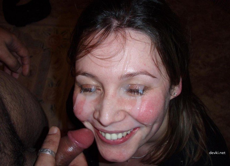 Hot Young Girls' Homemade Cumshots: Explicit Amateur Porn Photos