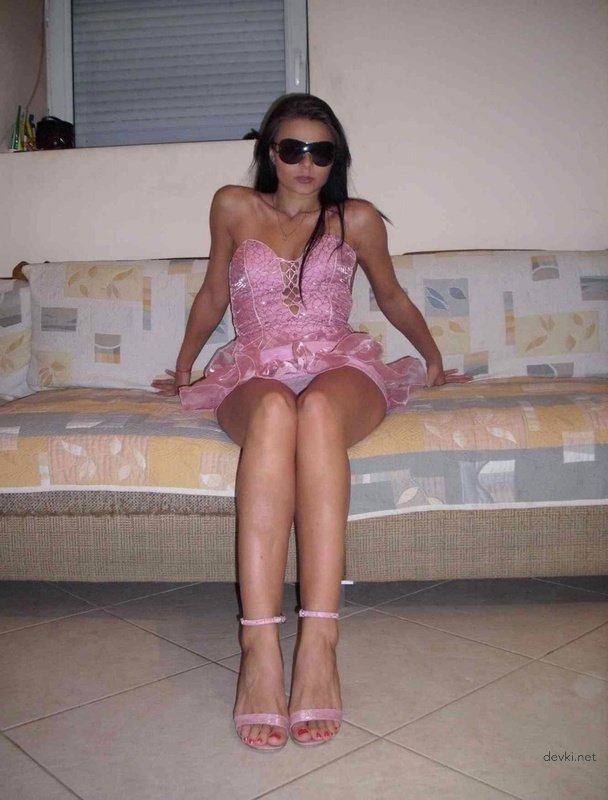 Slut Swallows Cum: Amateur Porn Photo