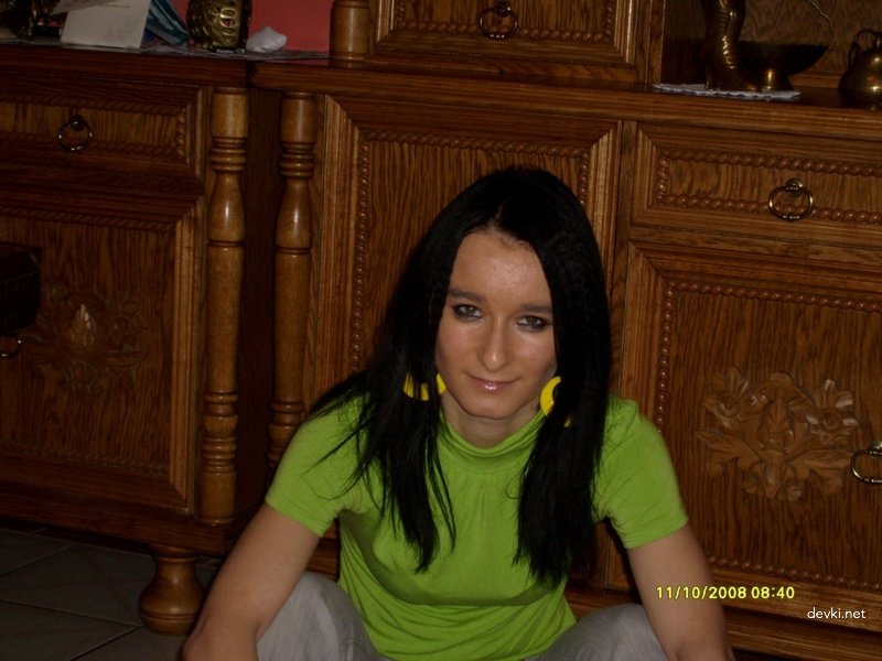 Student Gets Fucked Hard by Thick Cock in Amateur Porn