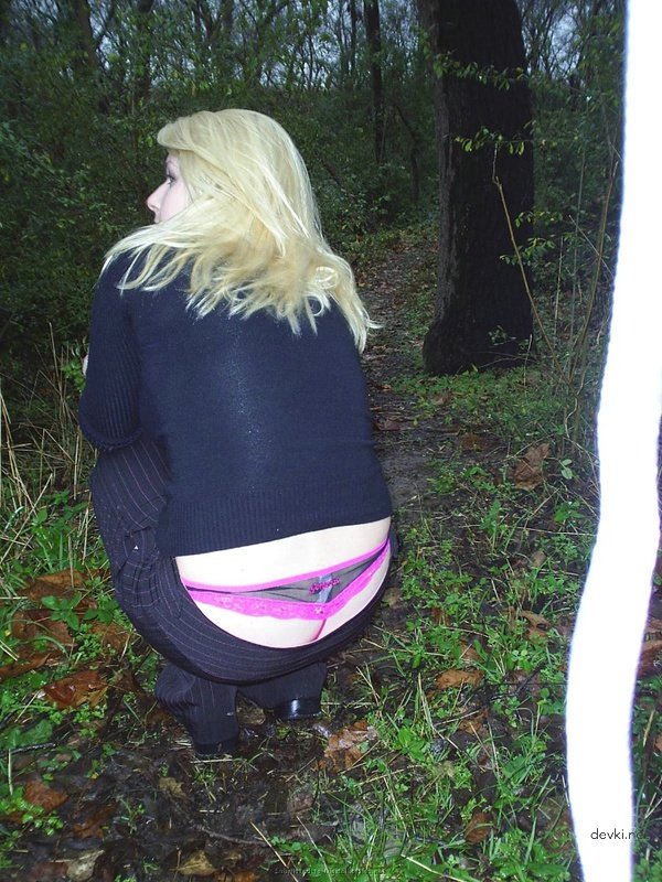 Curvy Babe Engages in Hardcore Sex - Amateur Porn Photo