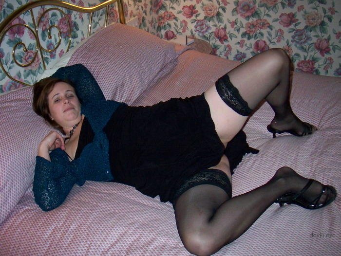 Sultry Woman in Stockings Amateur Porn Photo: Hot and Explicit Sex Session
