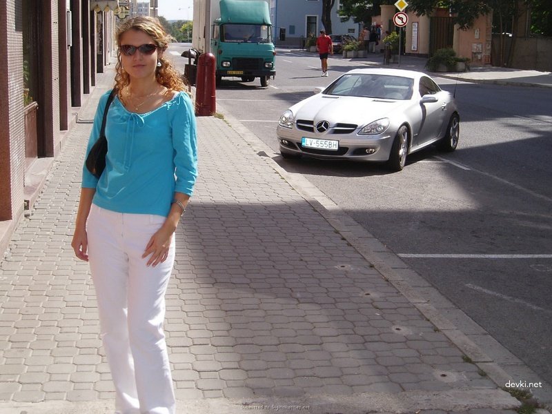 Girl Helps Boyfriend Cum: Explicit Amateur Porn Photo