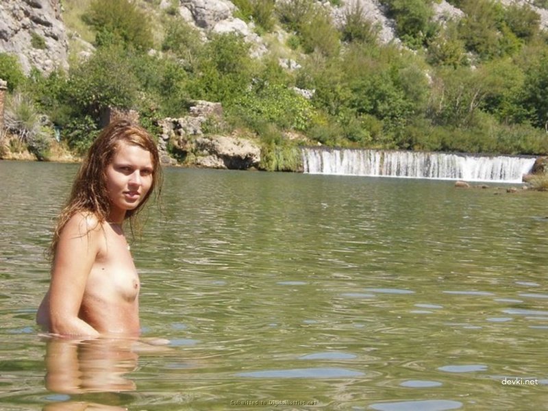 Girl Helps Boyfriend Cum: Explicit Amateur Porn Photo