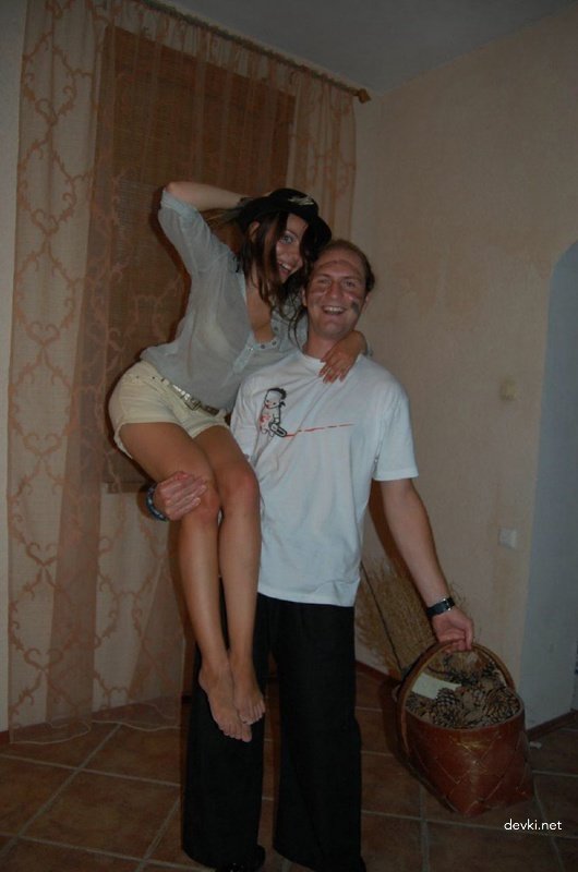 Hardcore Amateur Anal: Man Fucks Girlfriend's Second Hole